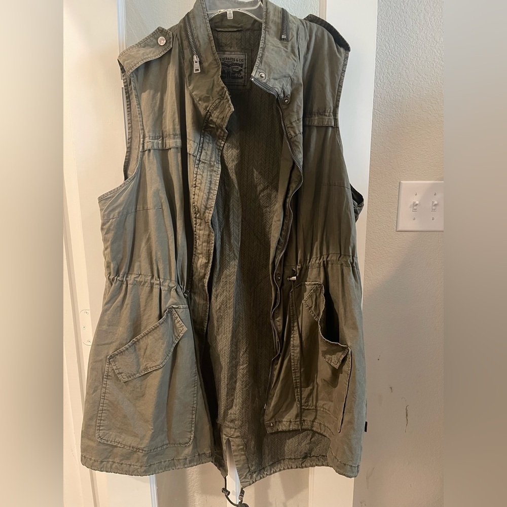 Plus Size Sleeveless Utility Vest in Olive Green